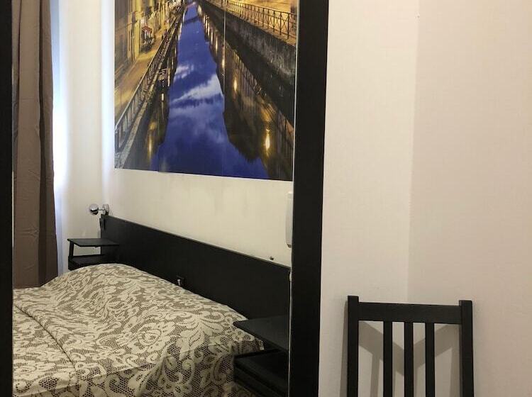 اتاق استاندارد یک تخته با سرویس بهداشتی مشترک, Albergo Corvetto Corso Lodi