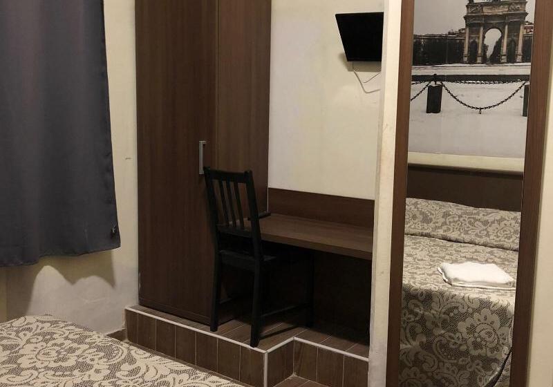 اتاق استاندارد با سرویس بهداشتی مشترک, Albergo Corvetto Corso Lodi
