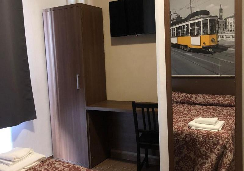 اتاق استاندارد با سرویس بهداشتی مشترک, Albergo Corvetto Corso Lodi