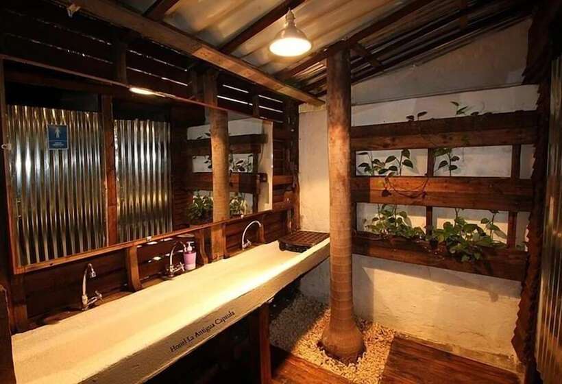 Кровать в Общей Комнате, Hostel La Antigua Capsula