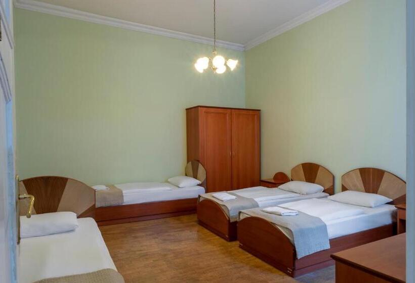 Апартаменты 2 Спальни, Baross City Hotel   Budapest