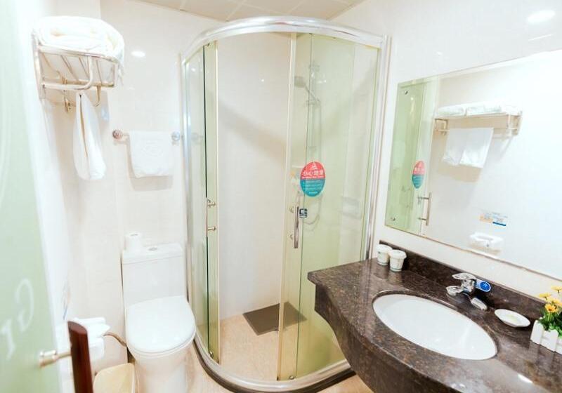 Номер Стандарт, Greentree Inn Shanghai Caoan Road Textile Express