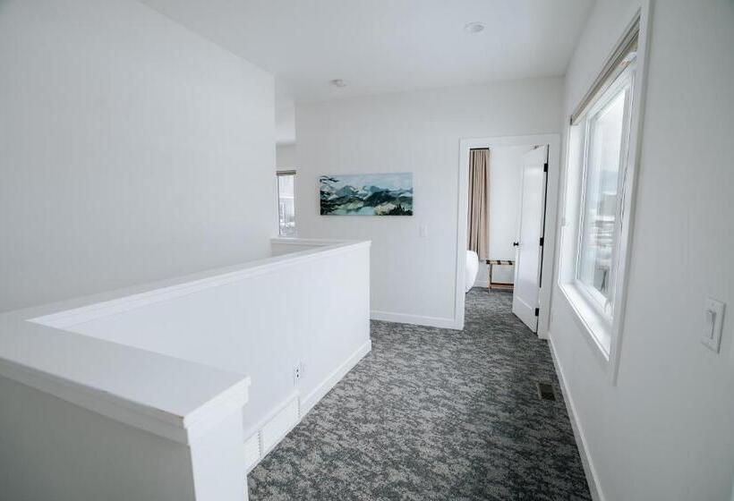 １ベッドルームのデラックスアパートメント, Basecamp Resorts Canmore