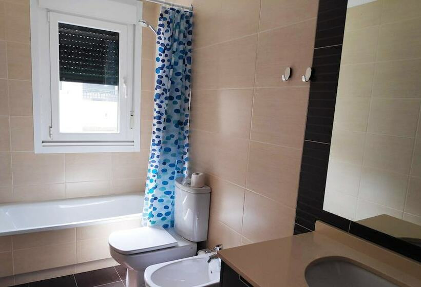 Апартаменты 2 Спальни, Apartamentos Revolta Sanxenxo 3000