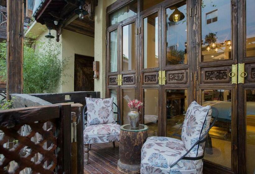 Номер Superior Вид на Сад, Old Story Inn Lijiang Old Town
