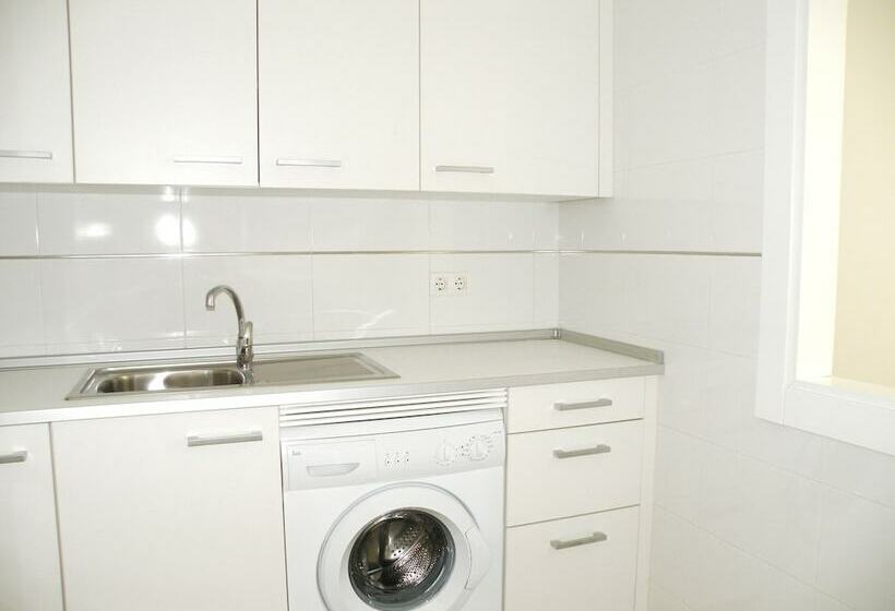 استودیوی لوکس, Apartamentos Doña Carmen