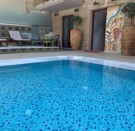 Люкс, Leda Suites