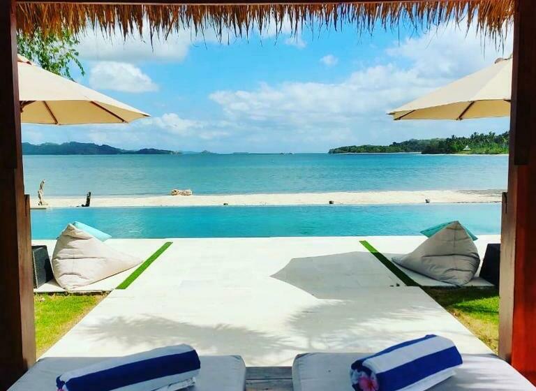 Люкс Вид на Сад, The Suites Lombok