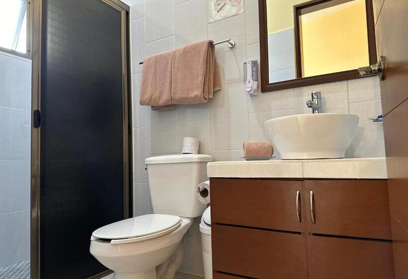Стандартный Номер Кровать Кинг, Selina Playa Del Carmen   Hostel