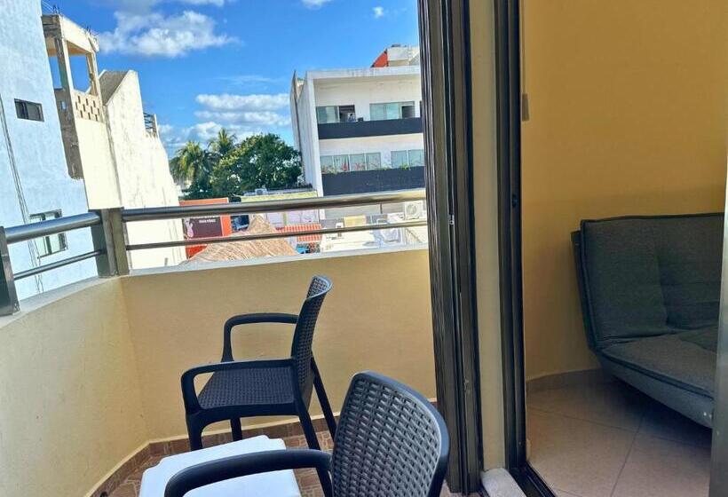 Полулюкс, Selina Playa Del Carmen   Hostel