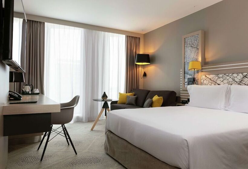 Семейный Номер, Hilton Garden Inn Bordeaux Centre