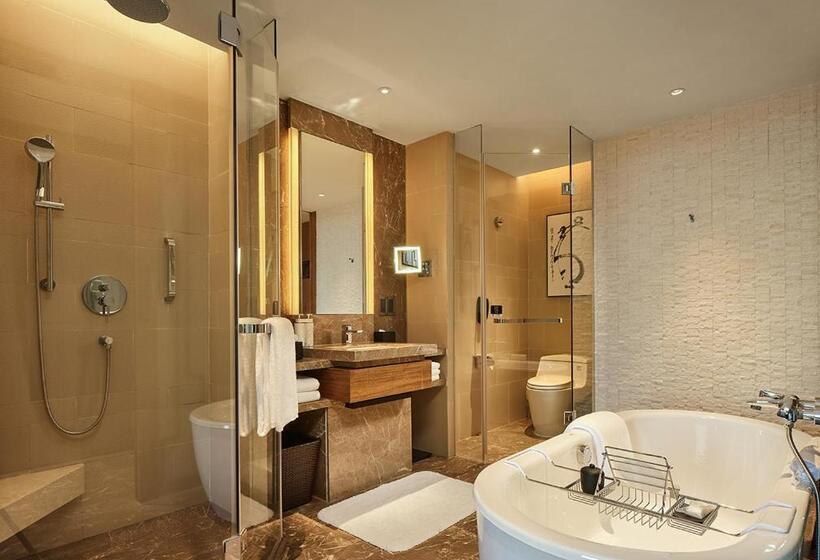 高级客房, Hualuxe Ningbo Harbor City, An Ihg