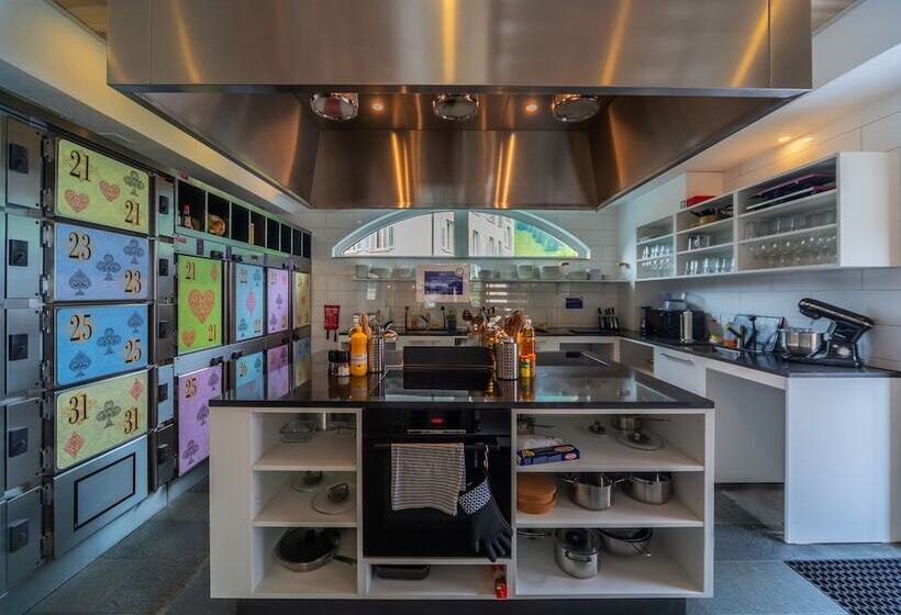 Четырехместный Номер Стандарт, Grand Your Home With Common Kitchens With Self Check In