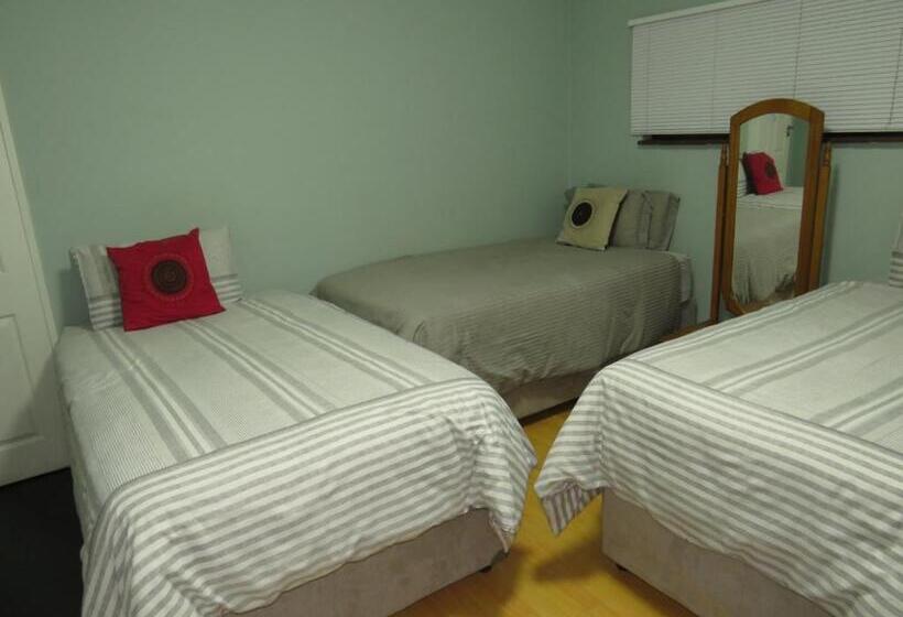 스탠다드 트리플 룸, The Musafer Travel Lodge