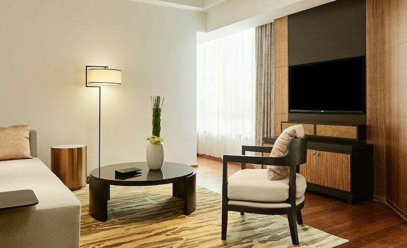 高级客房, Hualuxe Ningbo Harbor City, An Ihg