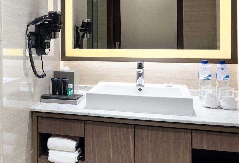 디럭스 룸, Gramm Hotel By Ambarrukmo   Formerly Grand Ambarrukmo Yogyakarta
