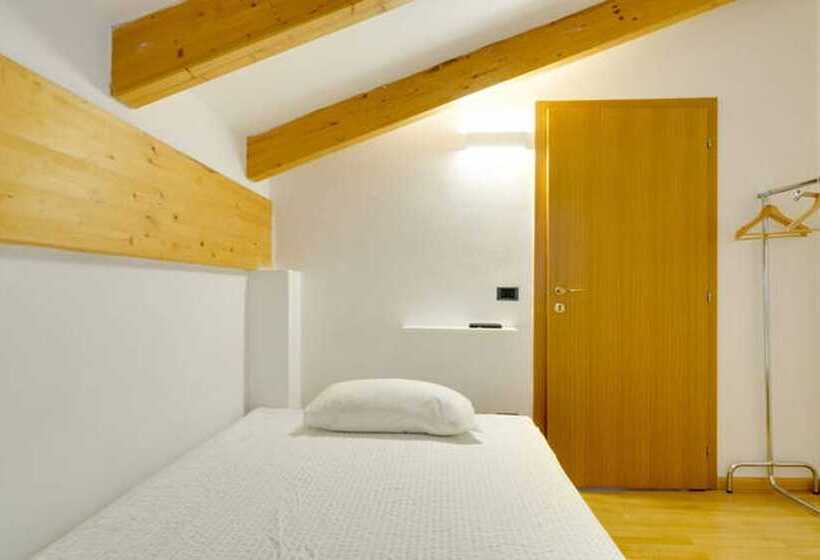 اتاق استاندارد یک نفره, B&b Al Palazzo Malfatti