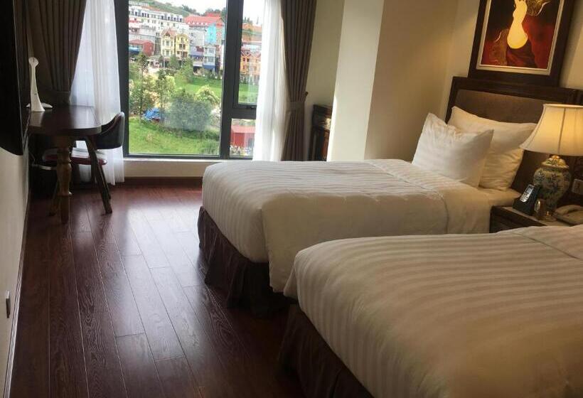 اتاق لوکس با چشم‌انداز دریاچه, Paris Boutique Hotel Sapa