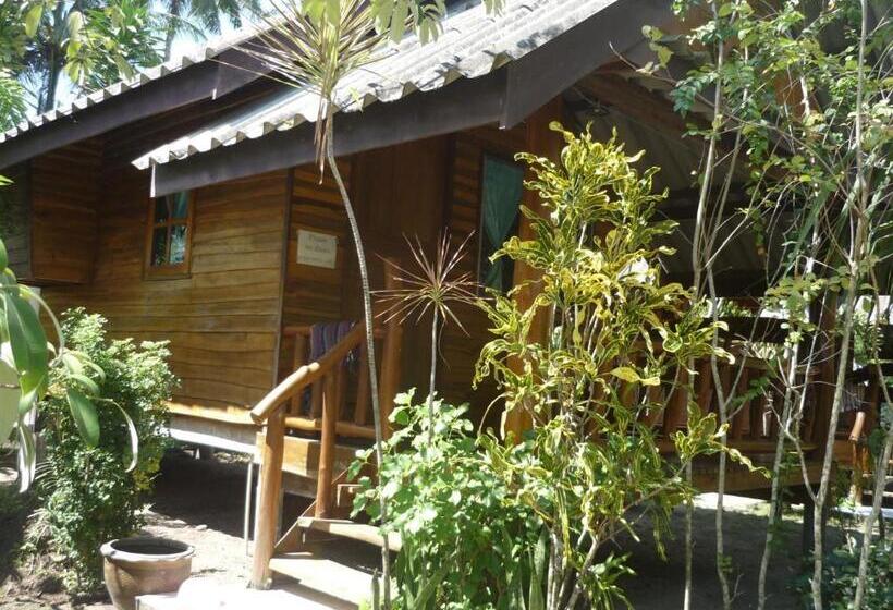 بانگلوی استاندارد, Pasai Beach Lodge