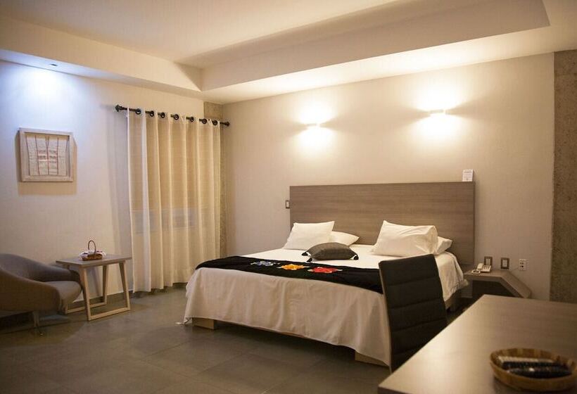 Президентский Люкс, Maria Ines Hotel Suite