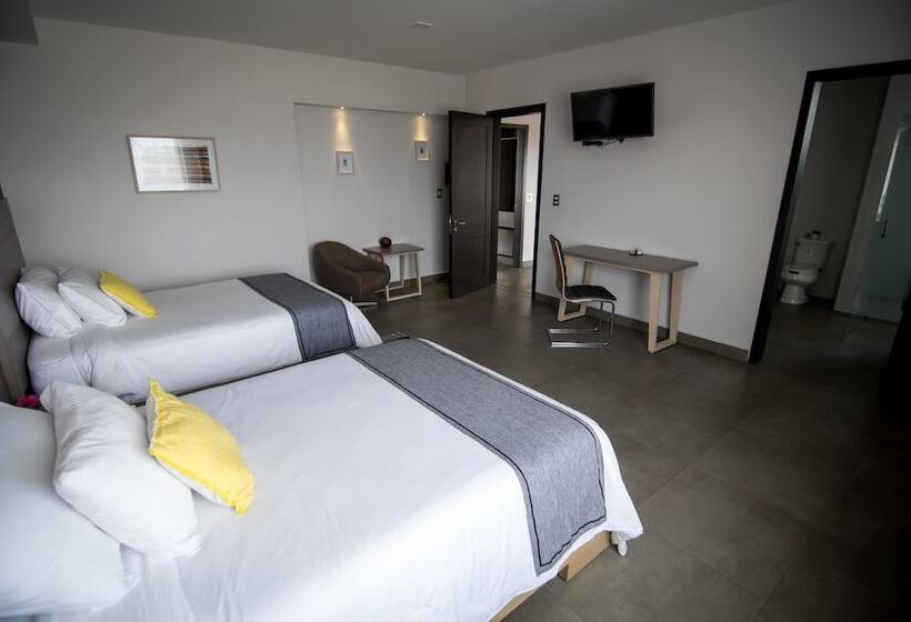 Полулюкс, Maria Ines Hotel Suite