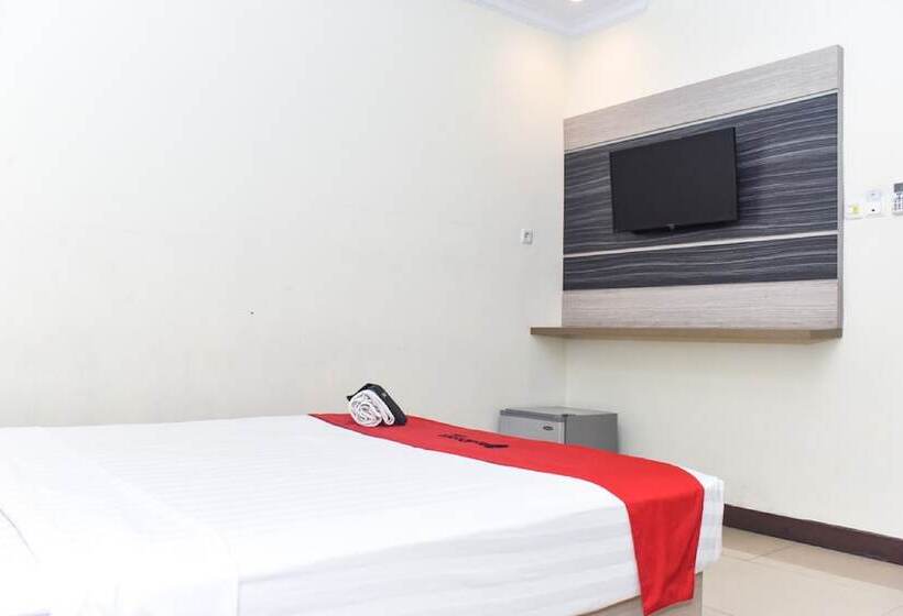 Номер Стандарт, Reddoorz Plus Near Makassar Town Square