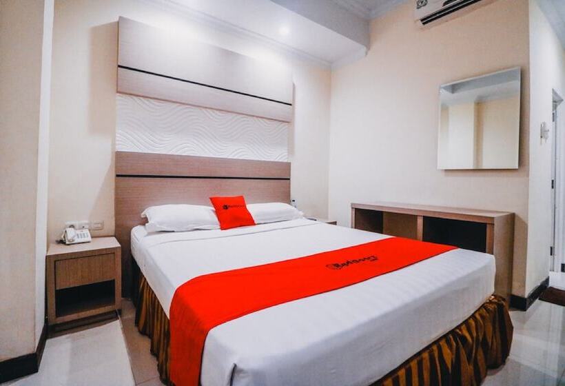 Номер Стандарт, Reddoorz Plus Near Makassar Town Square