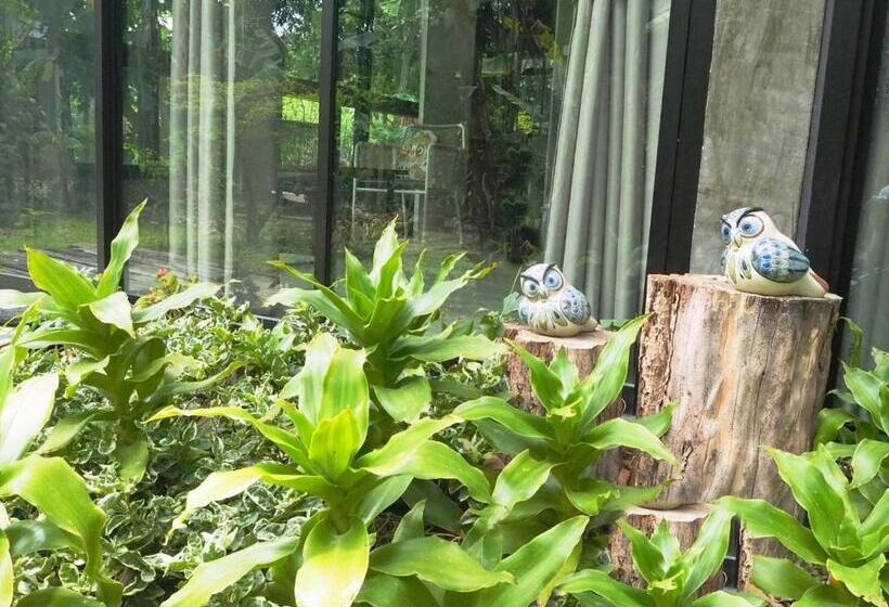 Семейное Бунгало, Bann Rai Klai Weang Homestay