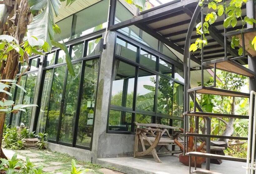 Семейное Бунгало, Bann Rai Klai Weang Homestay