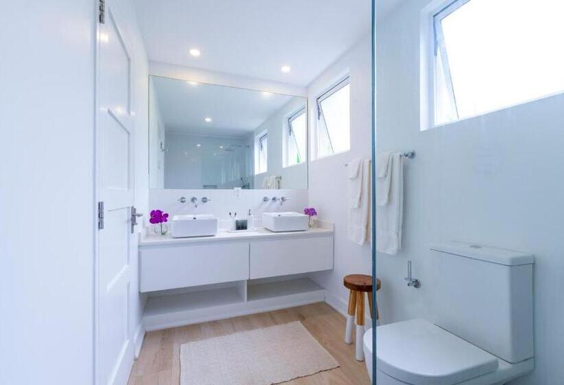 آپارتمان 1 خوابه با چشم‌انداز استخر, Mullins Grove Luxury Apartments