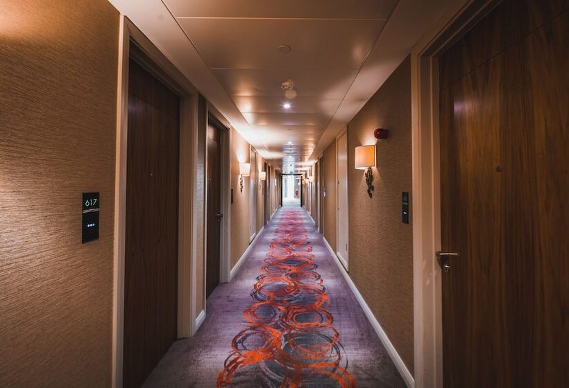 Номер Deluxe, Clayton Hotel Birmingham