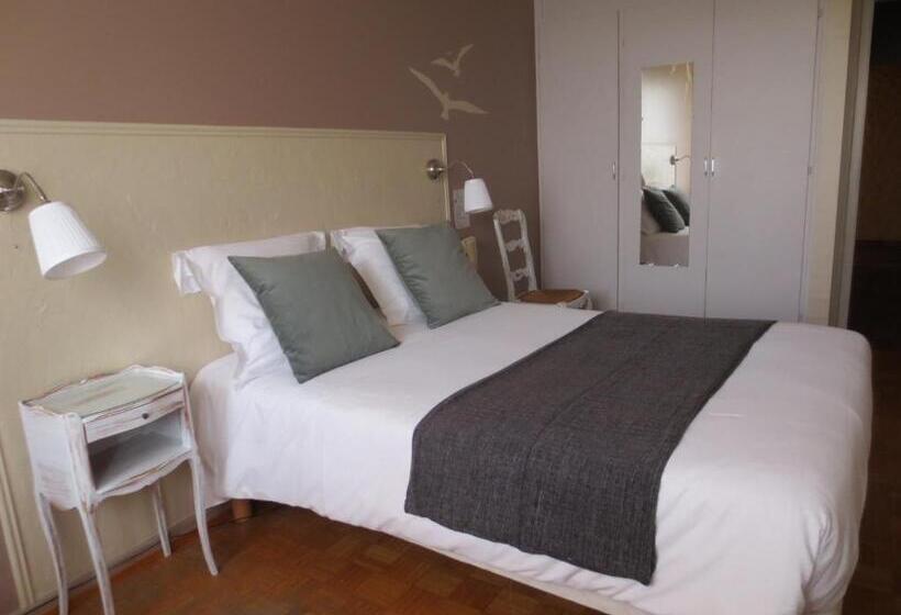 스탠다드 룸, Logis L Auberge Du Gros