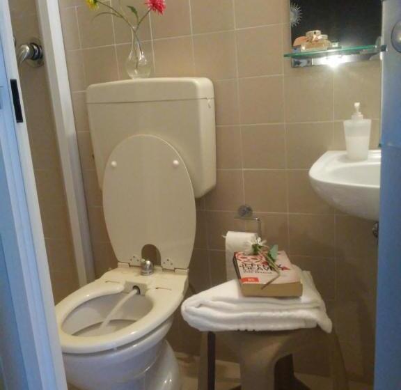 Номер Стандарт с Балконом, Wuhostel