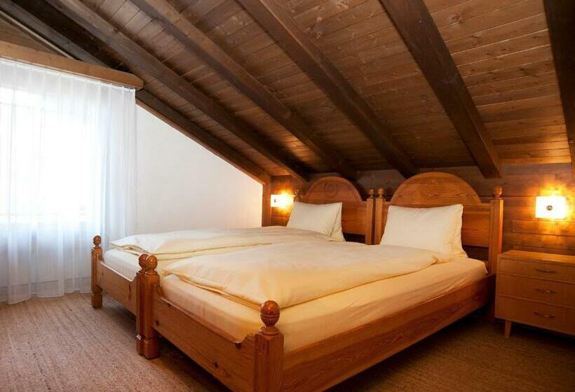 Семейный Номер, Ambiente Guesthouse