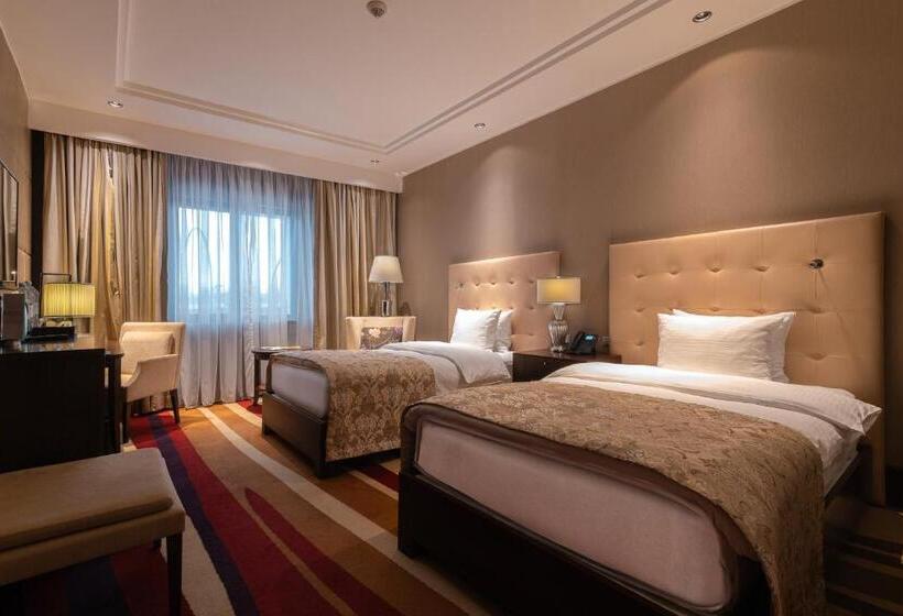 اتاق لوکس با چشم‌انداز, Rixos Borovoe