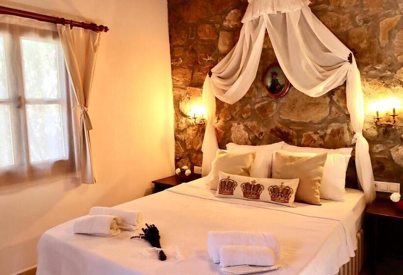 اتاق استاندارد با چشم‌انداز استخر, Kemerbag 29   Adults Only