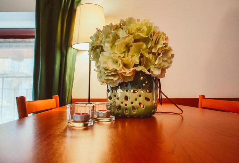 스탠다드 스튜디오, Antico Pozzo Apartment