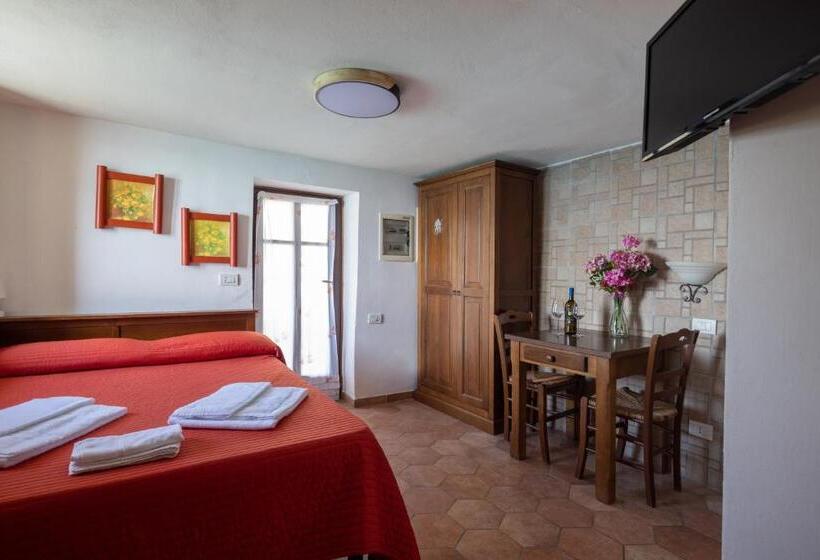 Economy Studio, Il Borgo Di Campi