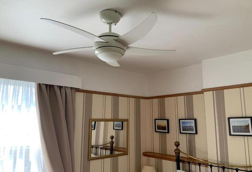 Номер Стандарт, Linden Lodge Guest House