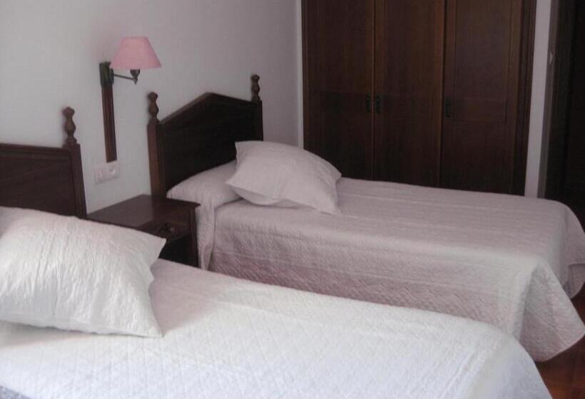 Номер Стандарт с Балконом, Hostal El Cascapeñas De La Alpujarra
