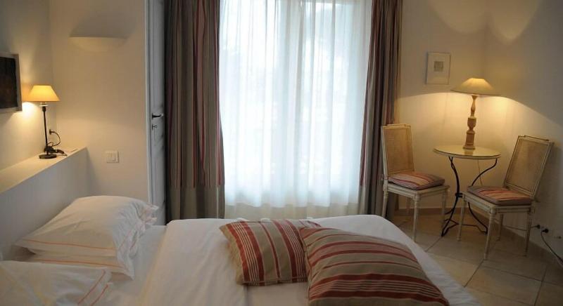 Номер Стандарт, Hôtel Villa Les Rosiers