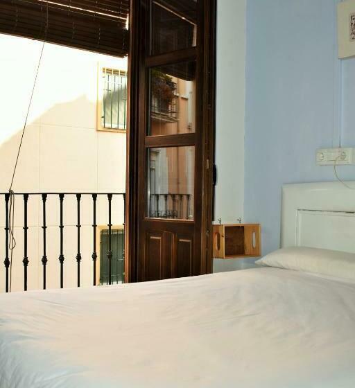 اتاق استاندارد یک تخته با سرویس بهداشتی مشترک, Pension Castil