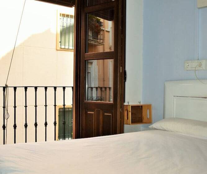 اتاق استاندارد با سرویس بهداشتی مشترک, Pension Castil