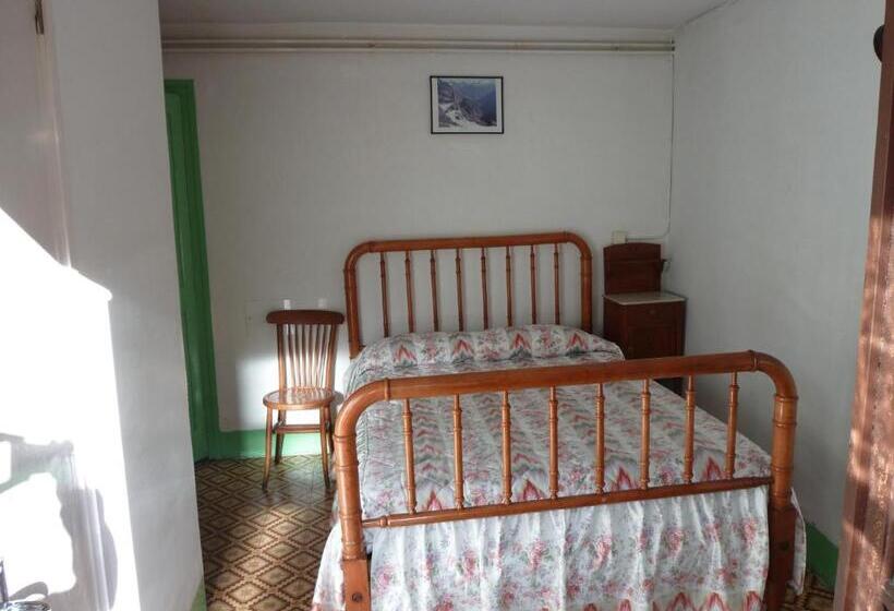 Номер Стандарт, Pension Fonda Vilalta