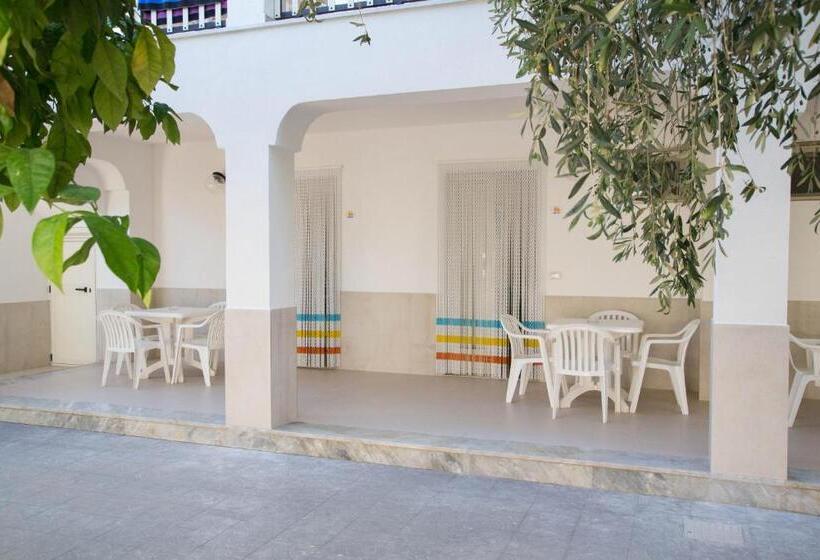 شقة عائلية, Residence Adriatico
