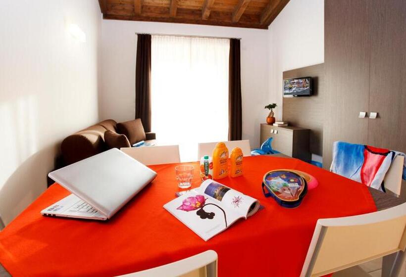 1 Bedroom Penthouse Apartment, Residence Maroadi