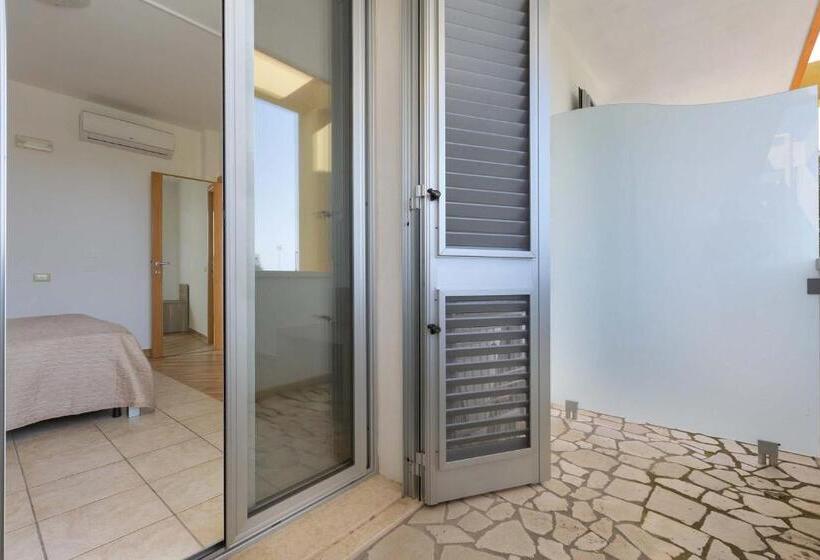 Апартаменты 2 Спальни Вид на Море, Residence Solaris