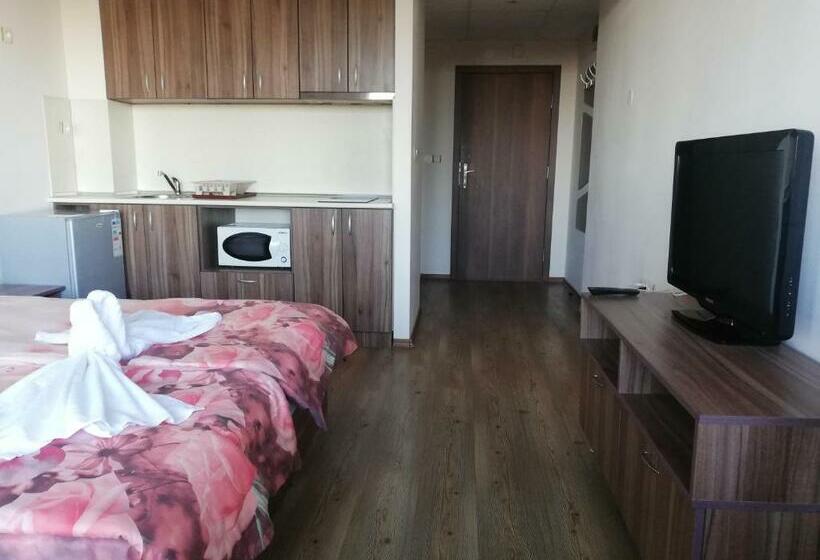 スタンダードスタジオ, Aparthotel Pine Hills Pamporovo