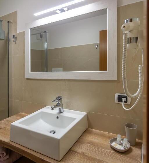 2 Bedrooms Apartment Mountain View, Foresto   Holiday Apartments