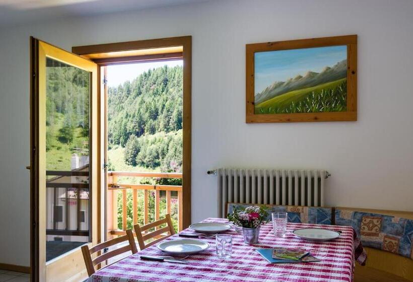 2 Bedrooms Apartment Mountain View, Foresto   Holiday Apartments
